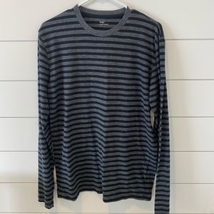 Men’s Gap Long Sleeve T-Shirt Size L